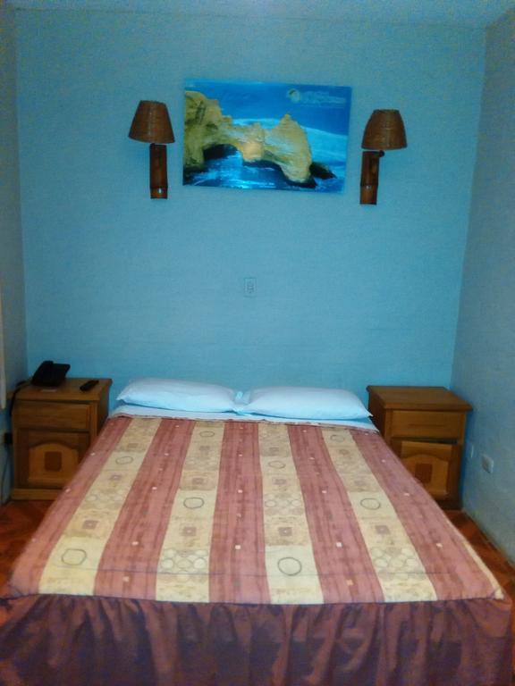 Refugio Del Pirata Hostel Paracas Bilik gambar